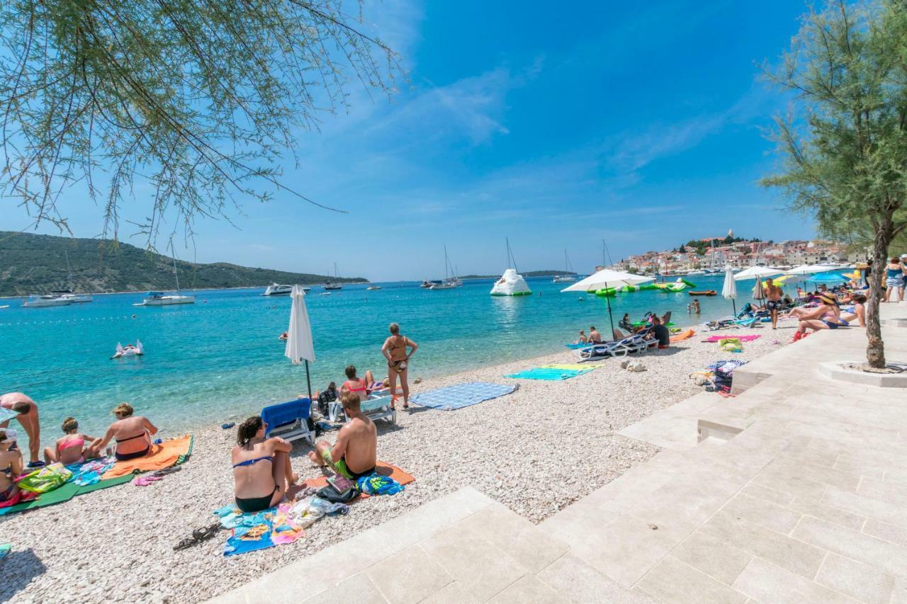 Apartment Smiljan Primošten المظهر الخارجي الصورة