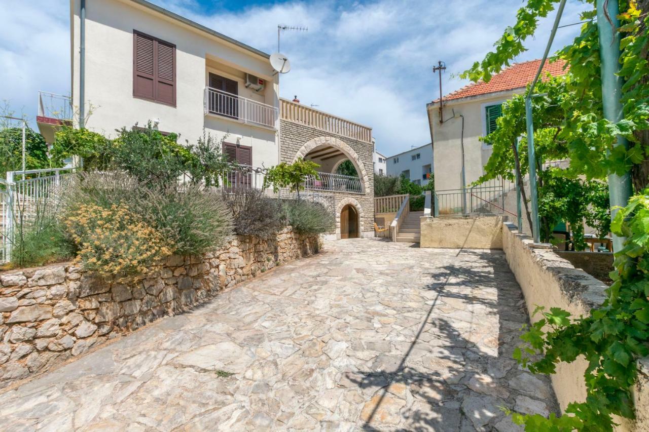 Apartment Smiljan Primošten المظهر الخارجي الصورة
